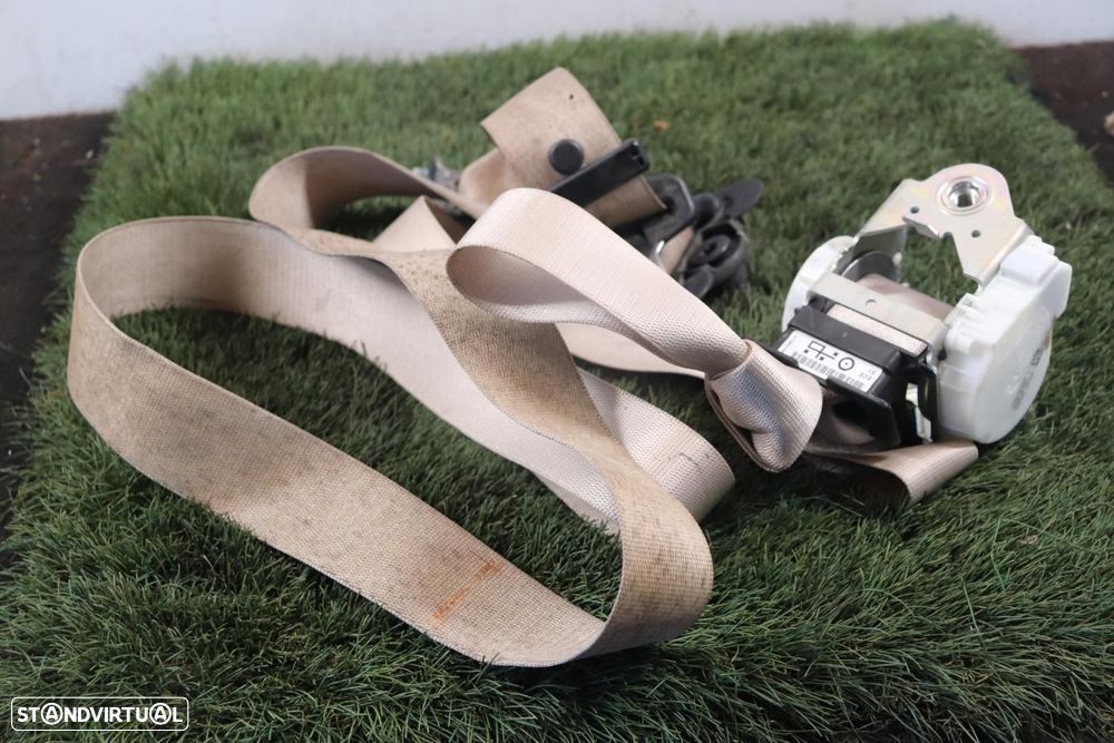 CINTO DE SEGURANÇA TRASEIRO DIREITO BMW SERIE 3 BERLINA F30N - 1