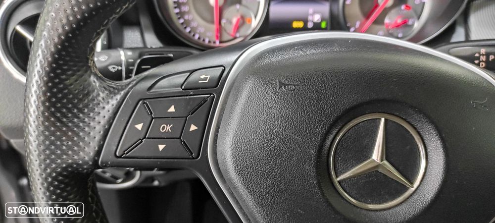 Mercedes-Benz GLA 200 CDI Urban Aut. - 29