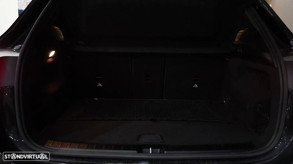 Mercedes-Benz GLA 200 d 8G-DCT Progressive Advanced - 52