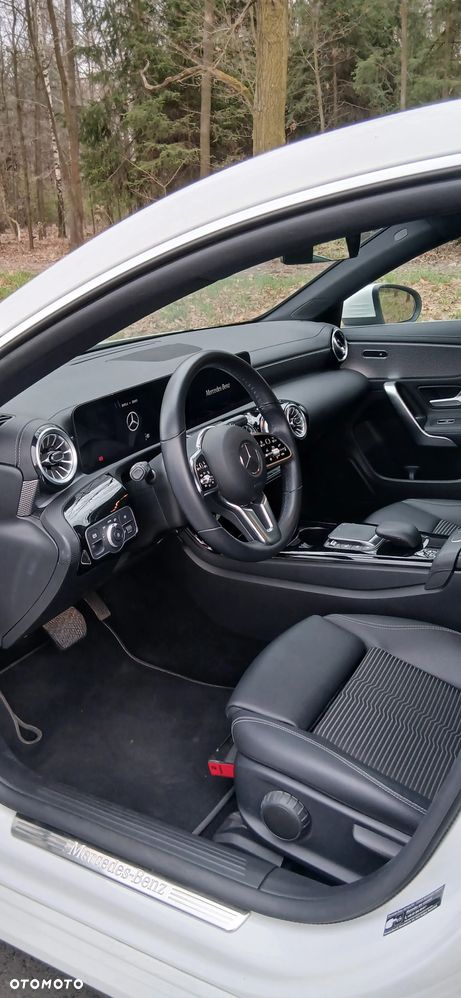 Mercedes-Benz CLA 200 7G-DCT - 11