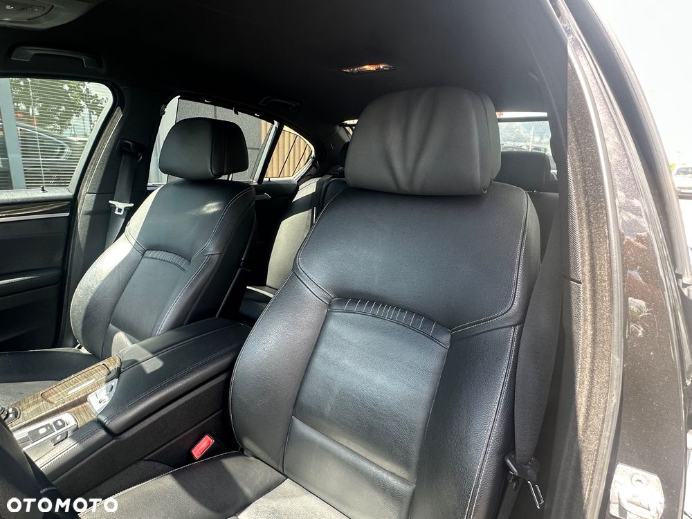 BMW Seria 5 520i Luxury Line - 18