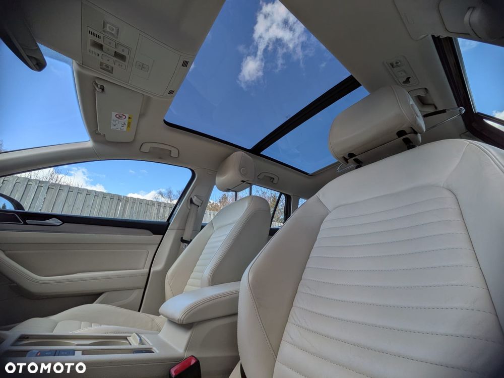 Volkswagen Passat Variant - 17