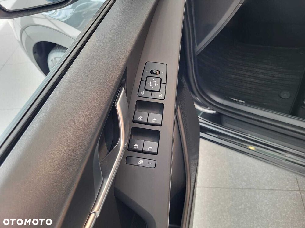 Kia Niro - 12