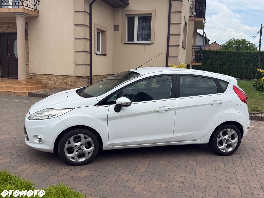 Ford Fiesta 1.25 Titanium - 24