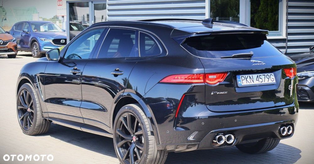 Jaguar F-Pace - 7
