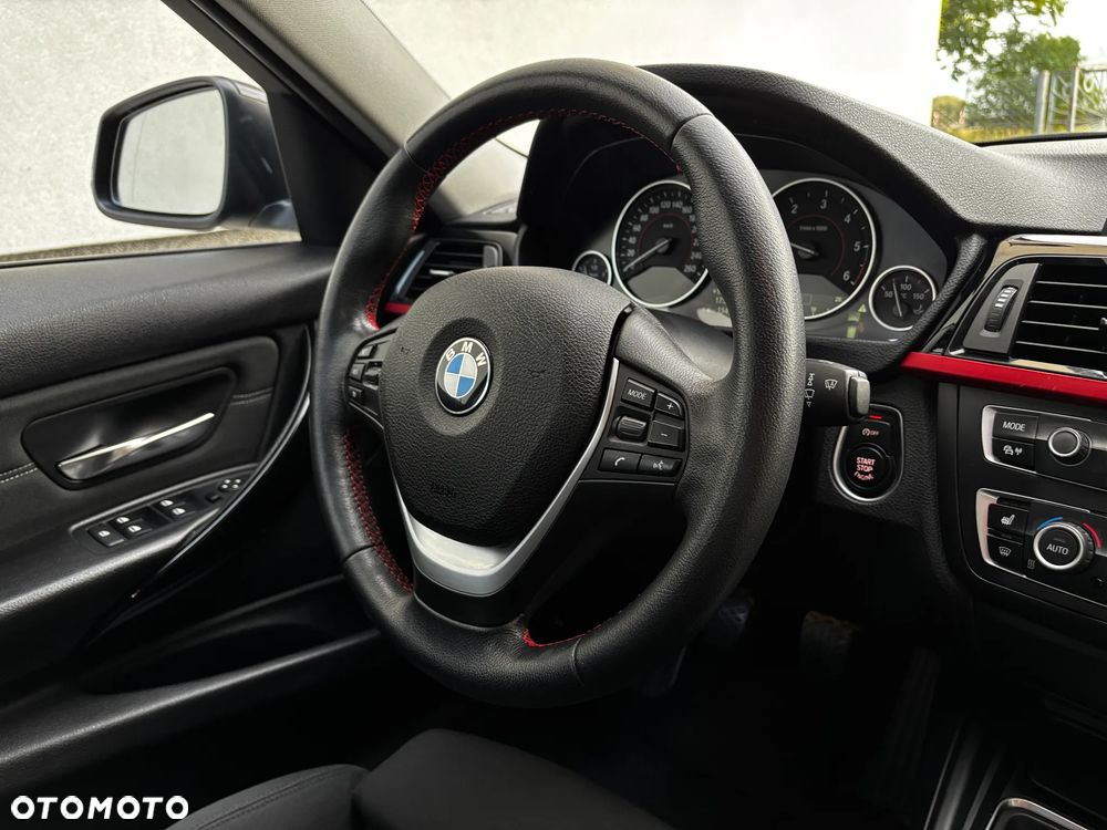 BMW Seria 3 320d Sport Line - 34