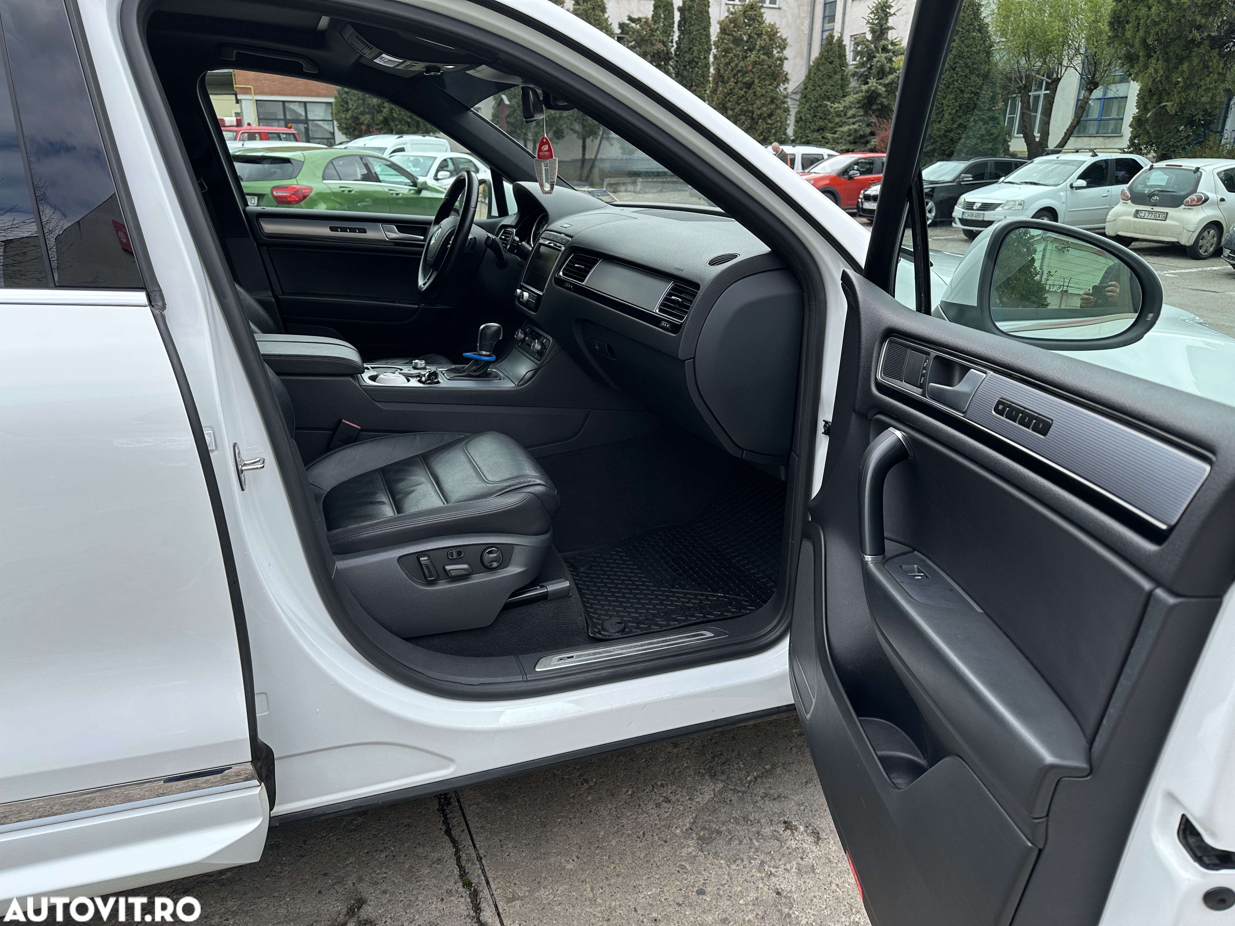 Volkswagen Touareg 3.0 V6 TDI SCR Blue Motion DPF Automatik Executive Edition - 8