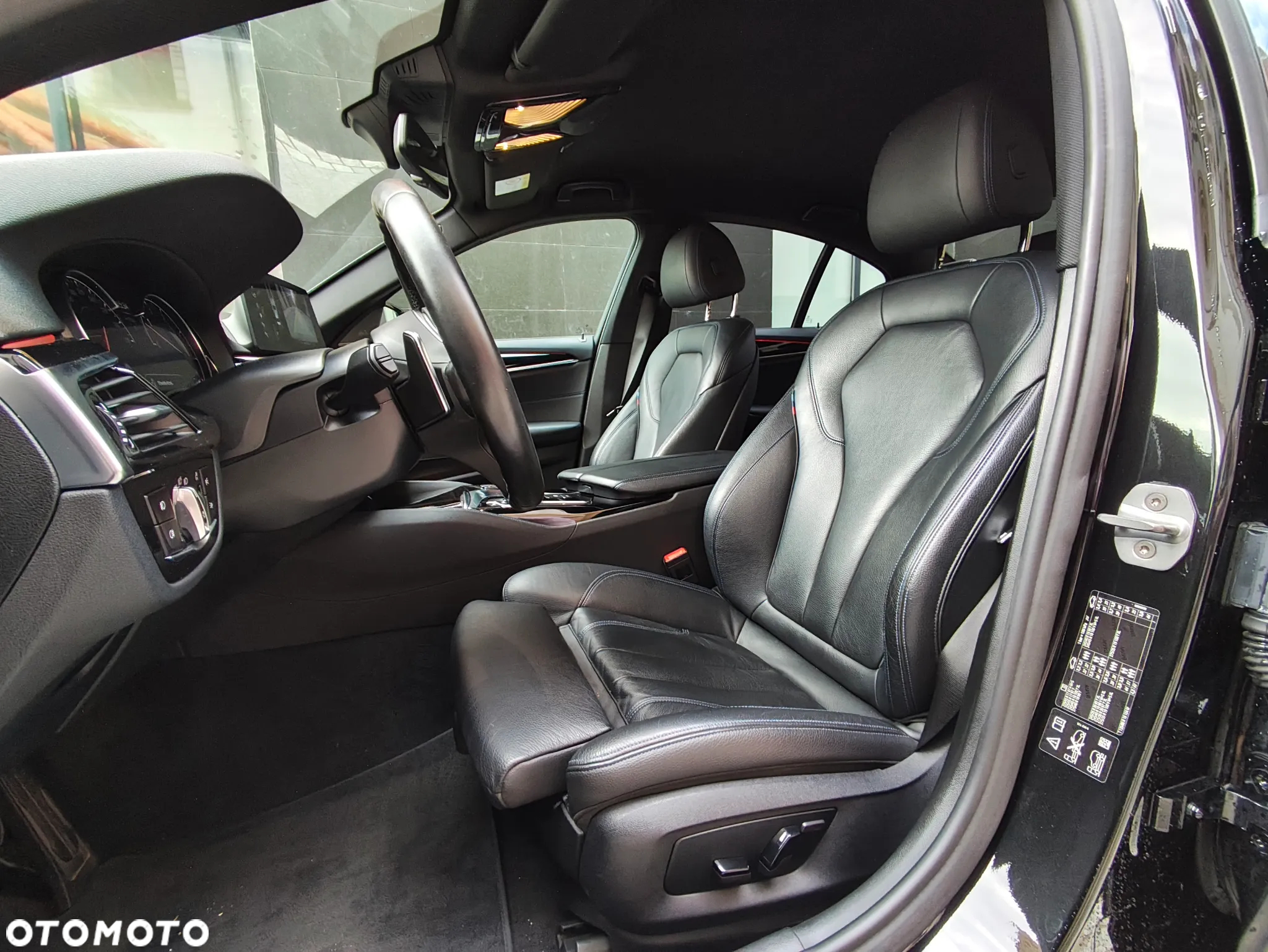 BMW Seria 5 540d xDrive M Sport Edition - 29