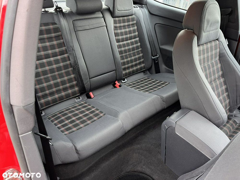 Volkswagen Golf 2.0 GTI DSG - 8