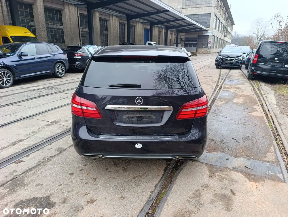 Mercedes-Benz Klasa B 250 4Matic 7G-DCT - 4