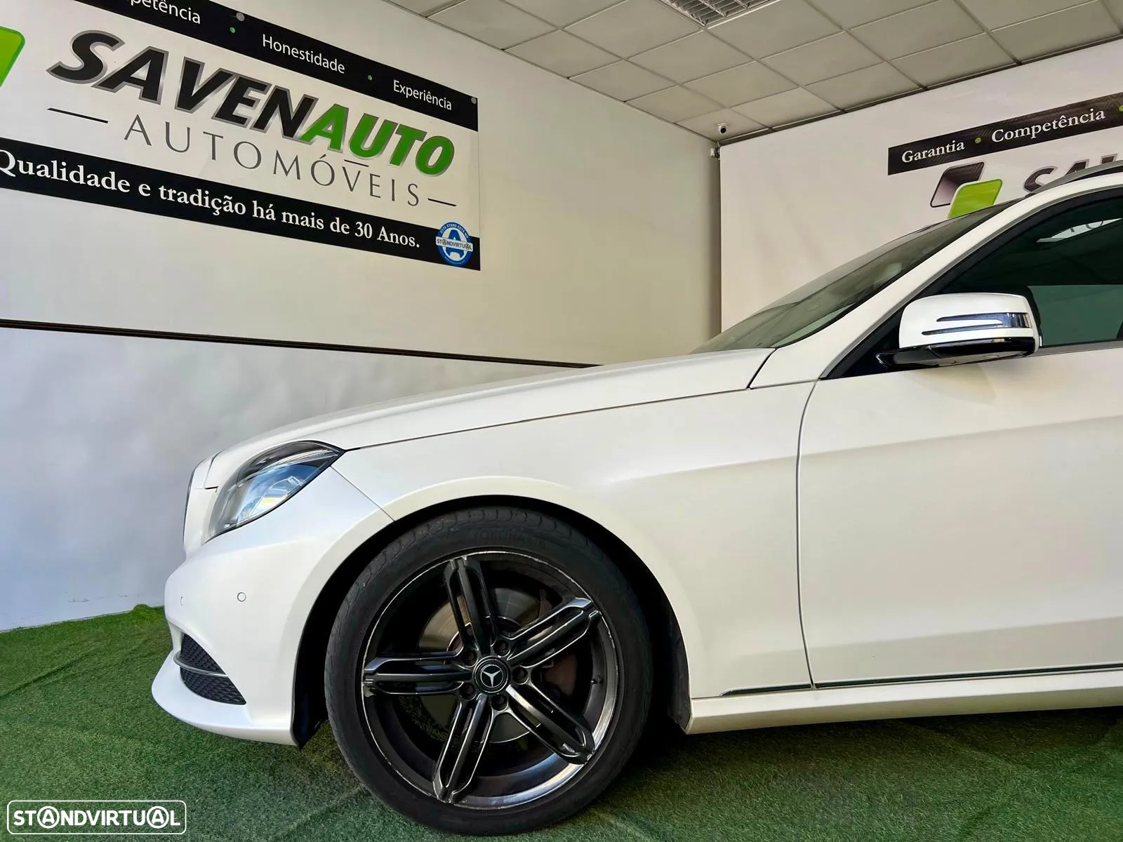 Mercedes-Benz E 300 - 8