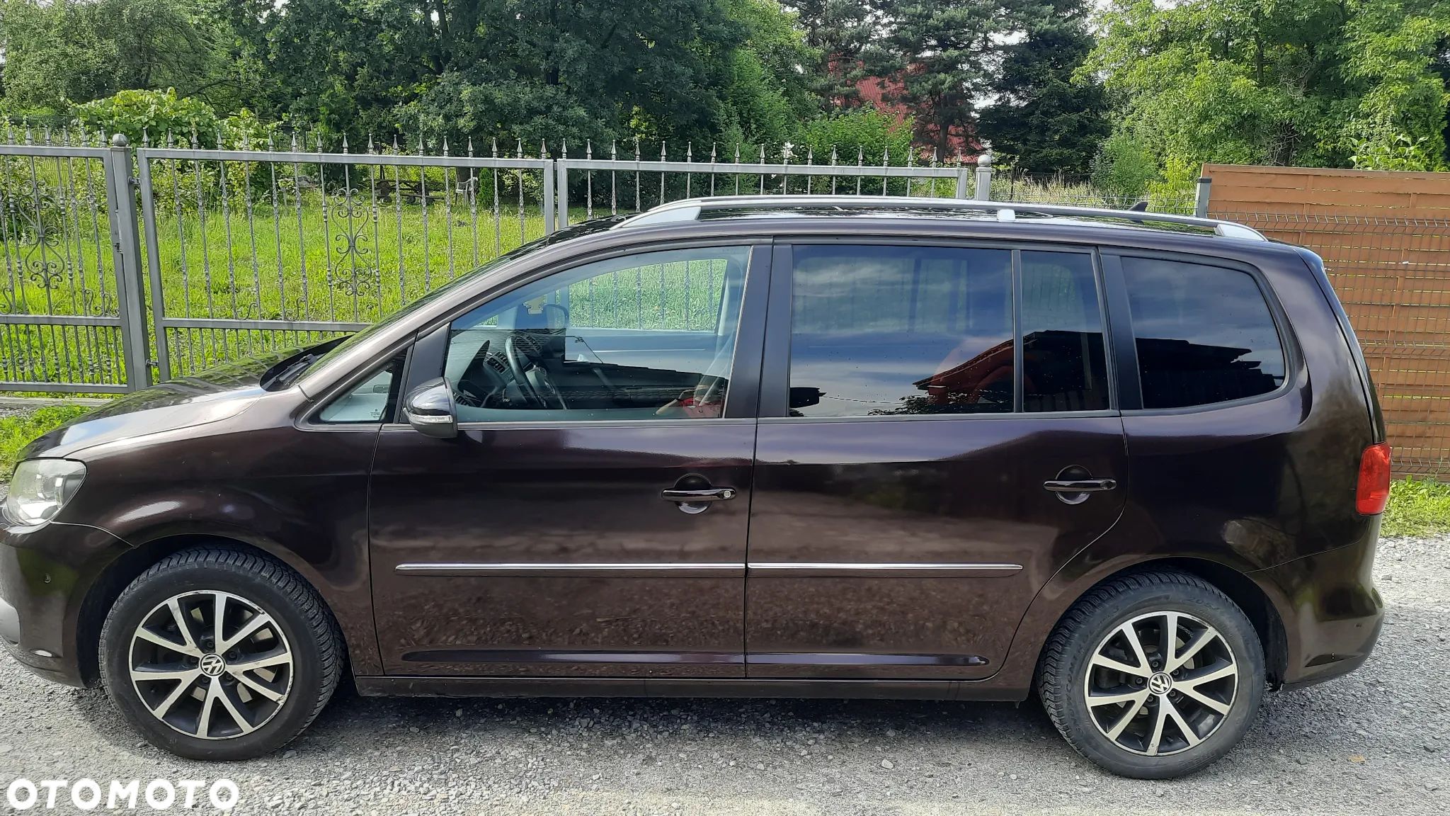 Volkswagen Touran 2.0 TDI DPF DSG Highline - 1