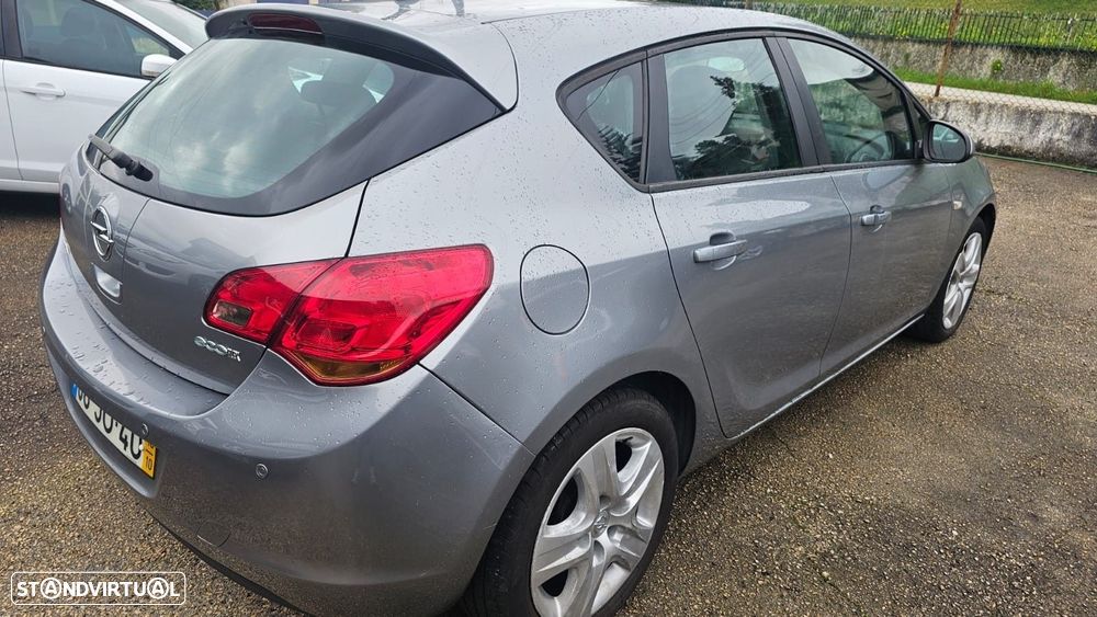 Opel Astra 1.3 CDTI Enjoy - 4