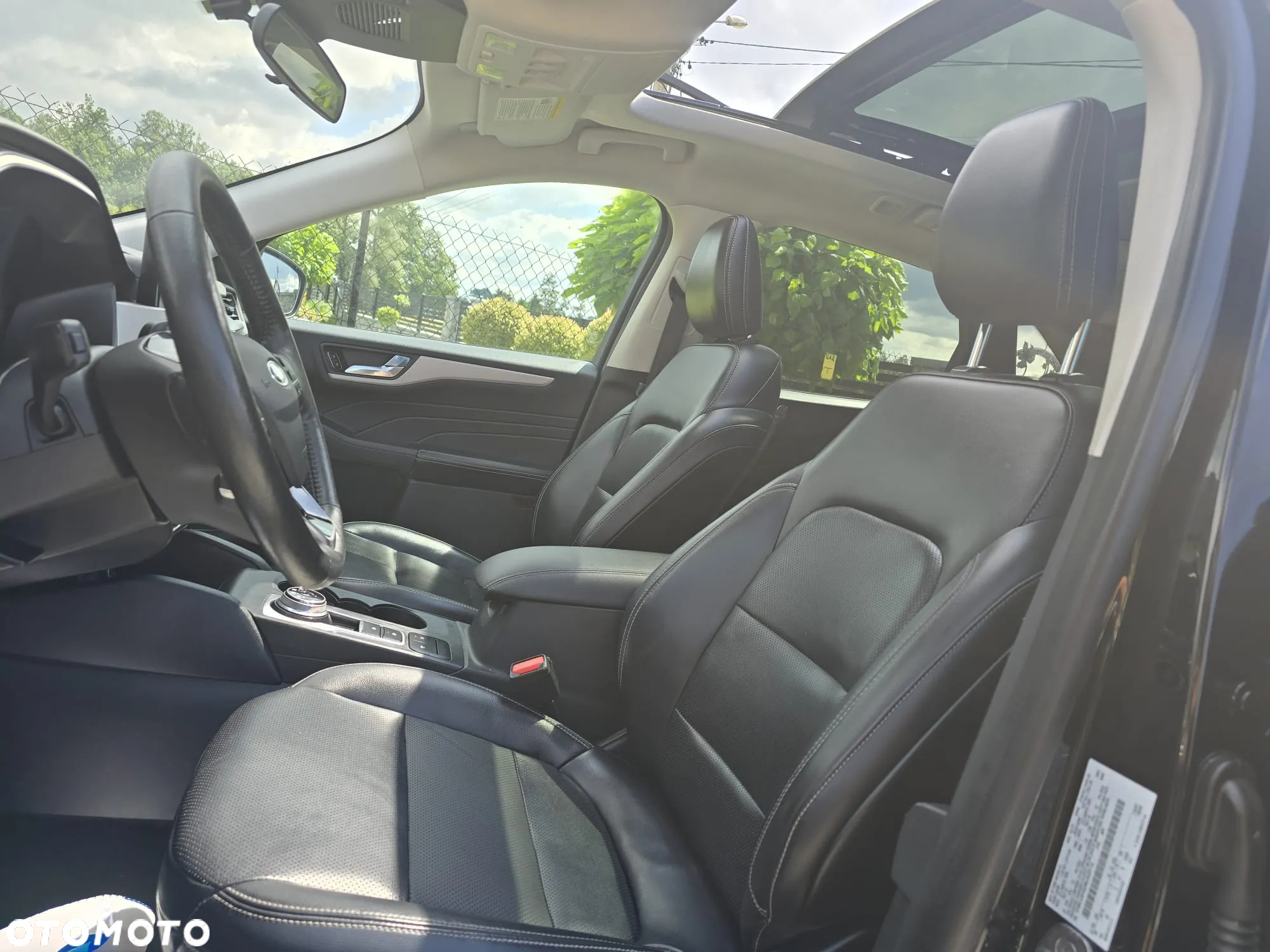 Ford Kuga - 17