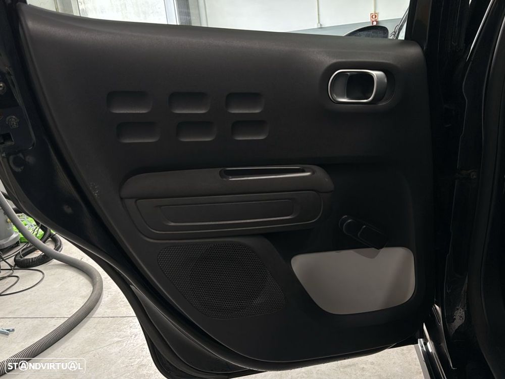 Citroën C3 1.2 PureTech C-Series - 19