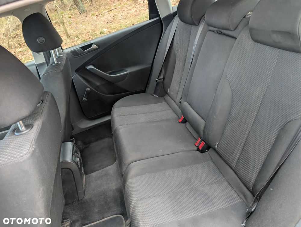 Volkswagen Passat 2.0 TDI DPF Individual - 15