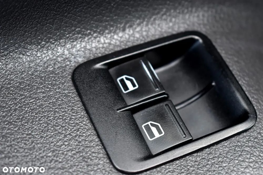 Volkswagen Caddy Maxi 1.6 TDI Comfortline - 32