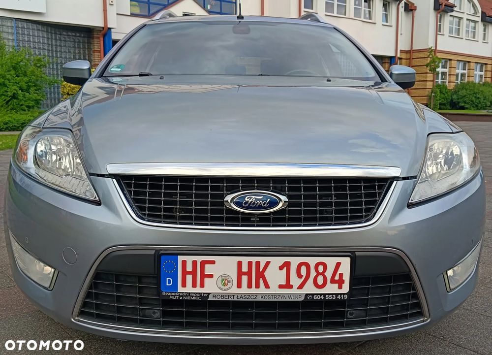 Ford Mondeo 2.0 Ambiente - 11