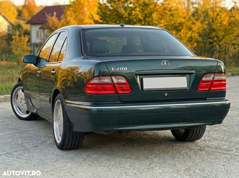 Mercedes-Benz E 200 KOMPRESSOR Automatik Avantgarde Sport Edition - 1