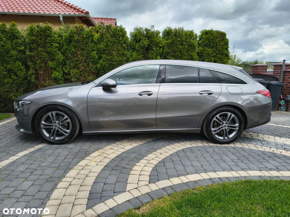 Mercedes-Benz CLA 180 7G-DCT - 11