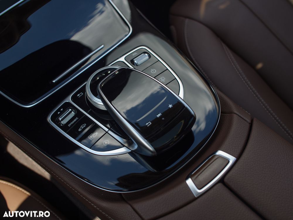 Mercedes-Benz E 220 d Aut. - 11
