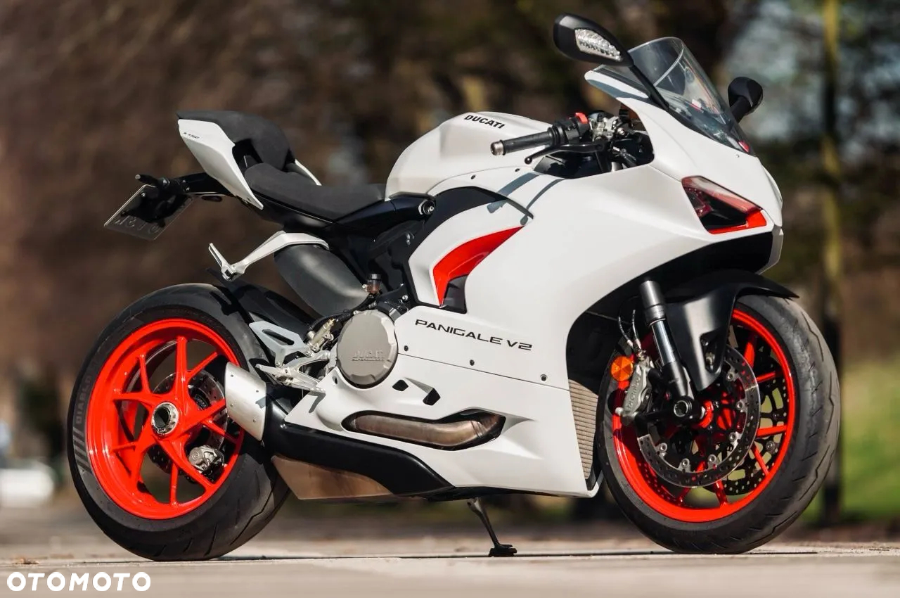 Ducati Panigale V2 - 4