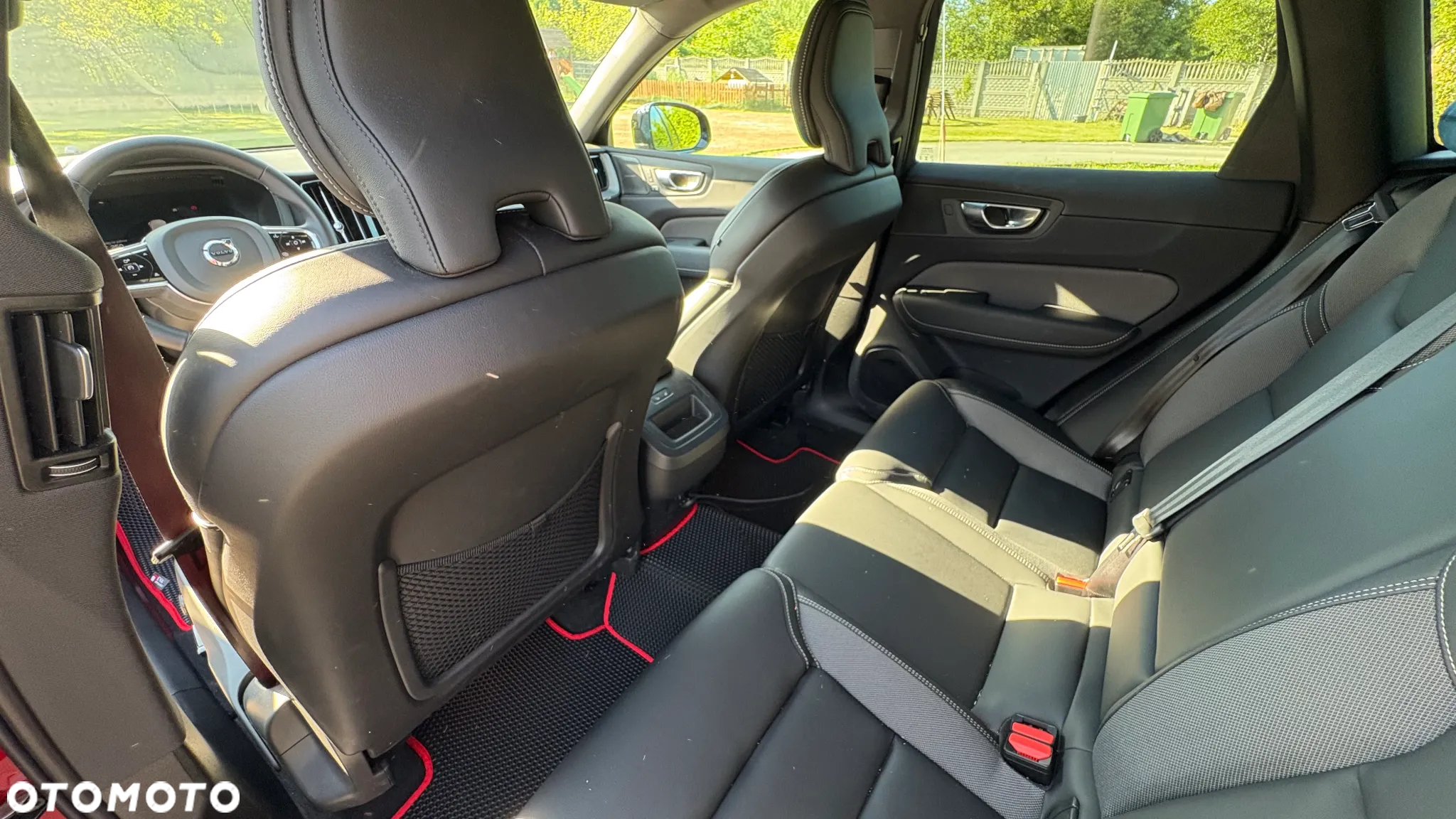 Volvo XC 60 B4 B Plus Dark - 12