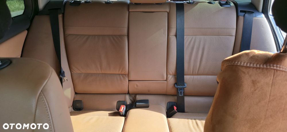 BMW Seria 3 320d - 8