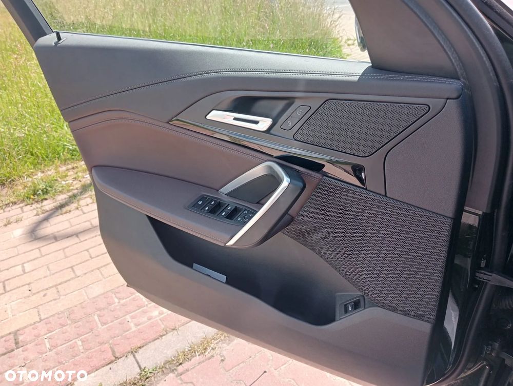 BMW X1 sDrive18i Advantage - 12