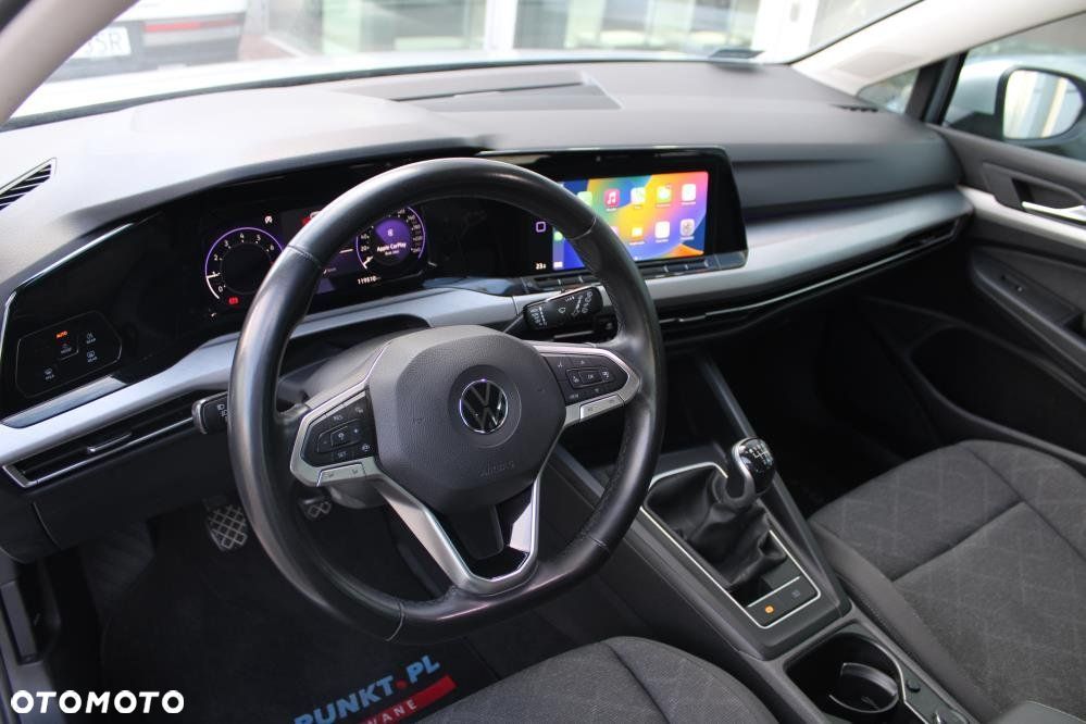 Volkswagen Golf - 10