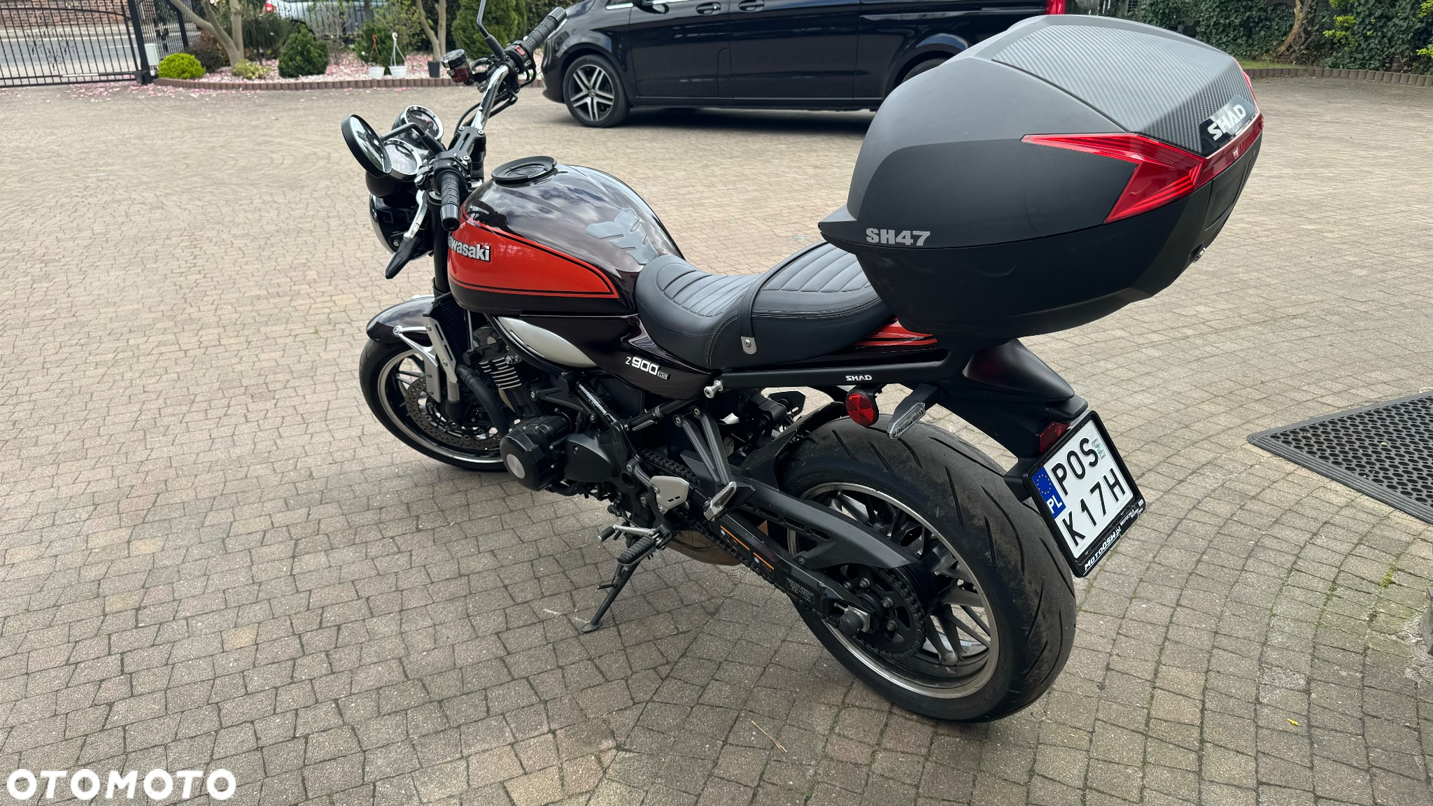 Kawasaki Z 900 RS - 4