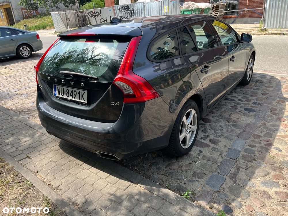 Volvo V60 D4 Drive-E Kinetic - 4