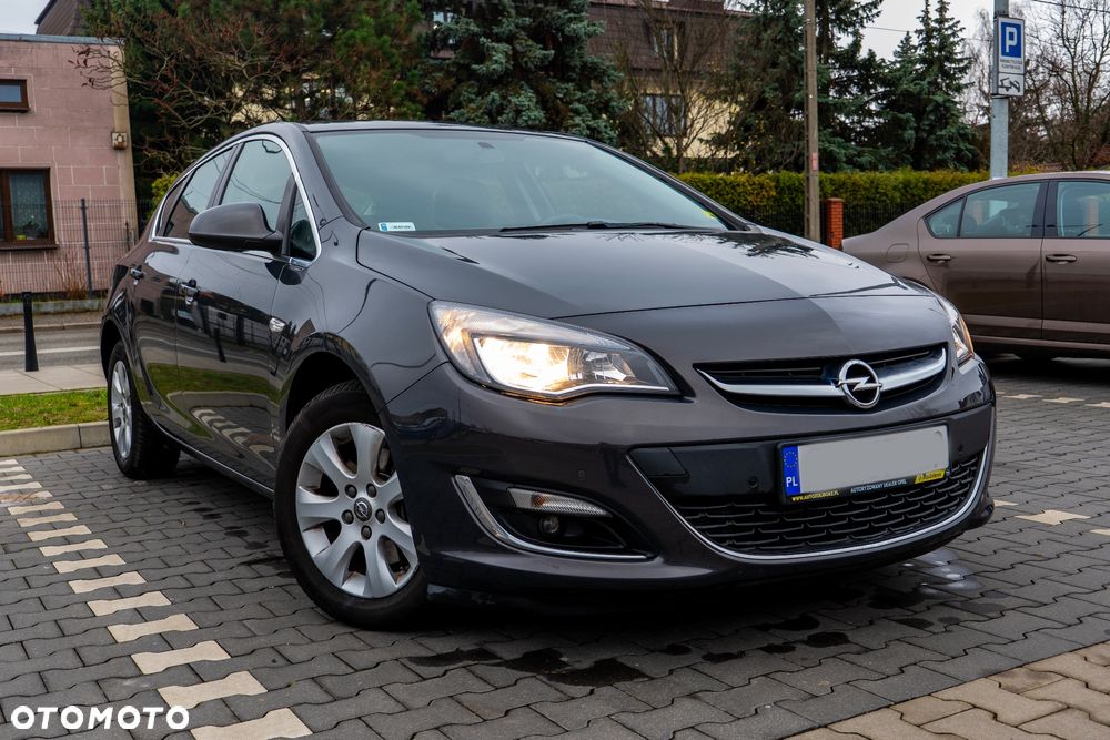 Opel Astra 1.7 CDTI Cosmo - 1