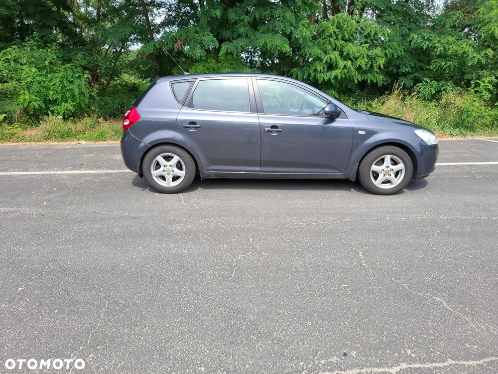 Kia Ceed 1.4 Comfort - 2