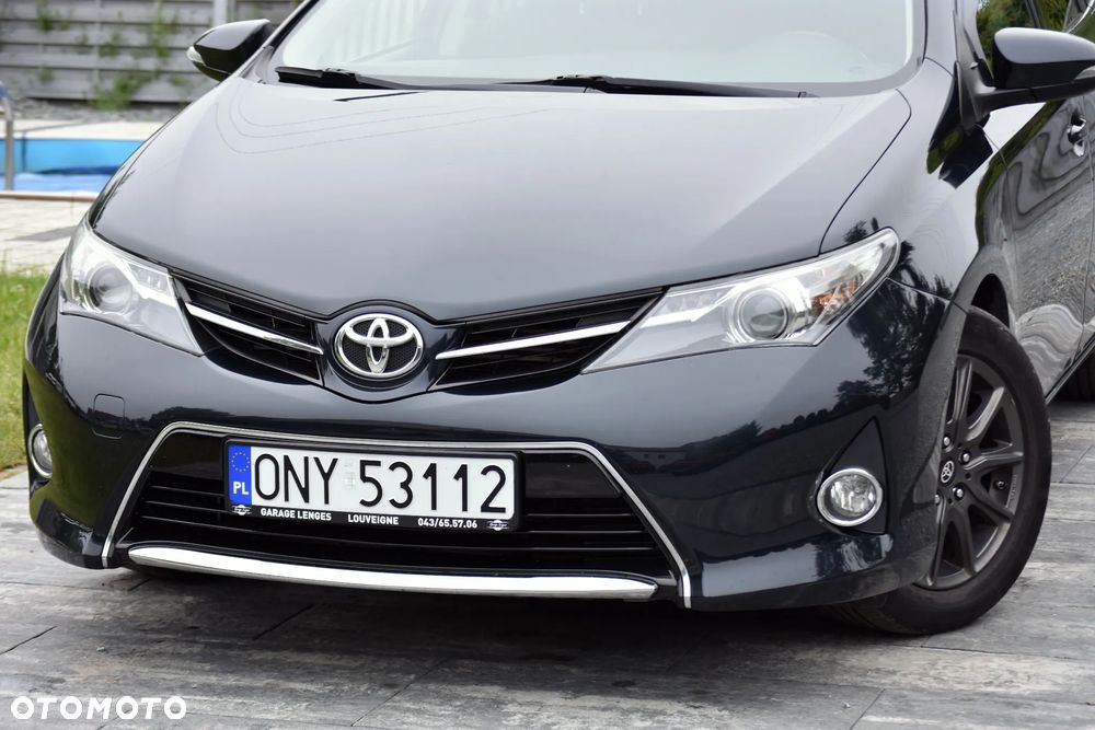 Toyota Auris 2.0 D-4D START Edition - 6