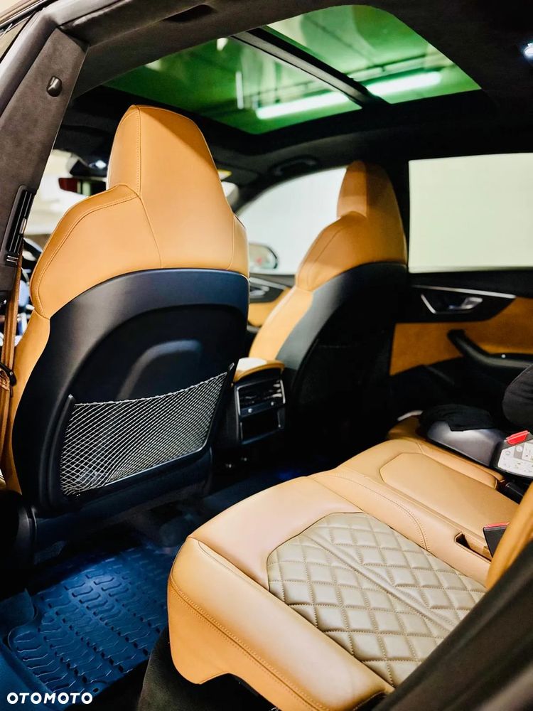 Audi SQ8 - 19