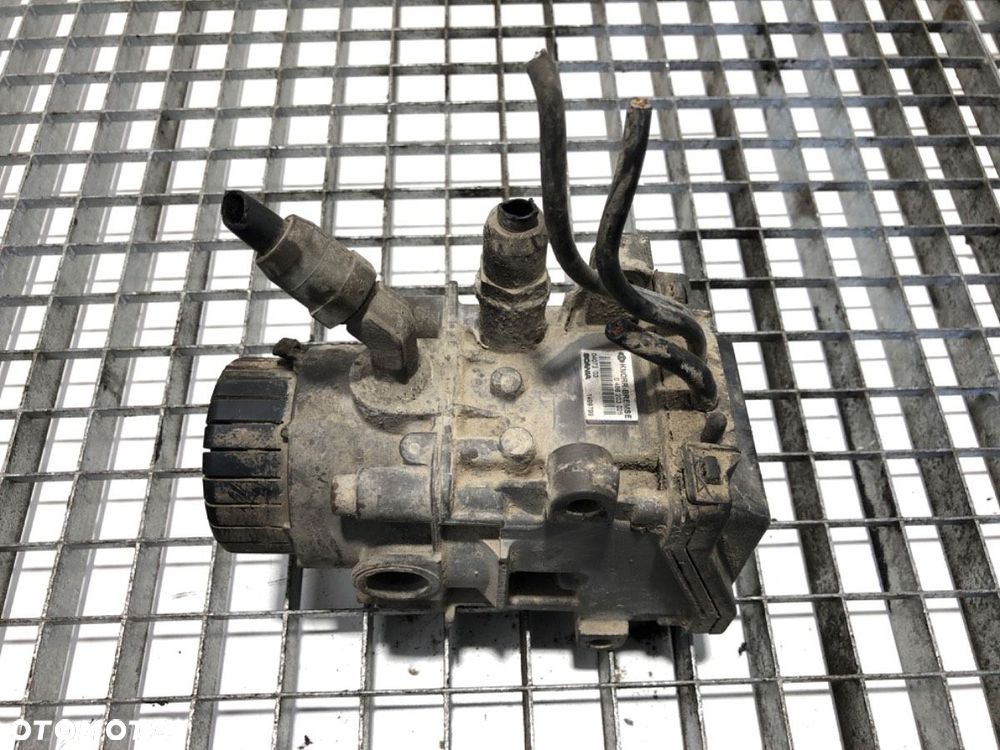 ZAWÓR EBS  SCANIA 4 - series 1995 - 2008 114 C/330 1499799 - 2