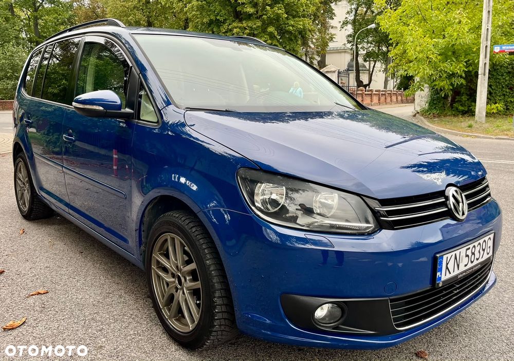 Volkswagen Touran 2011 photo 4