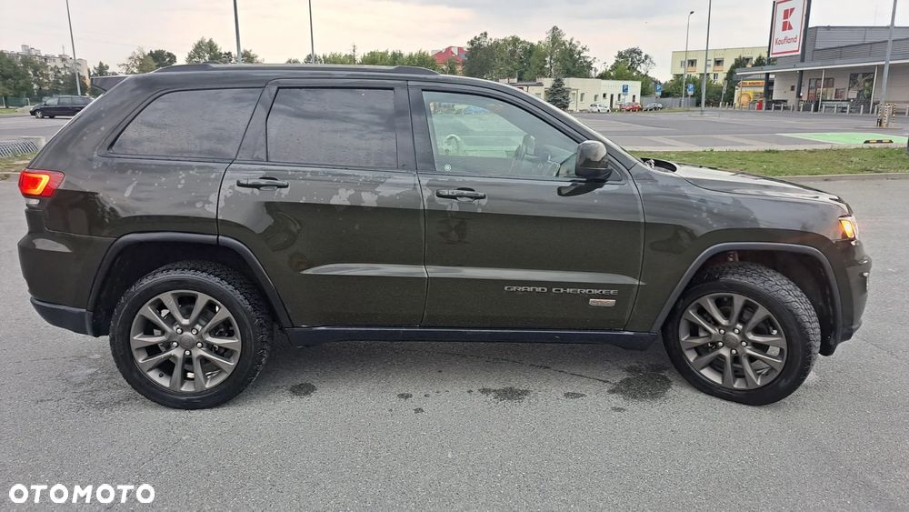 Jeep Grand Cherokee 3.6 V6 Laredo - 2