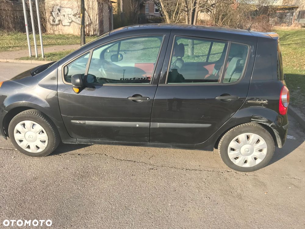 Renault Modus 1.4 Confort Privilege - 4