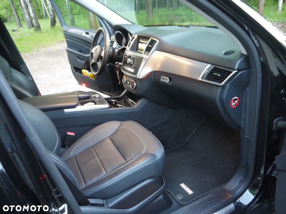 Mercedes-Benz ML 350 BlueTEC 4MATIC 7G-TRONIC Edition 1 - 14