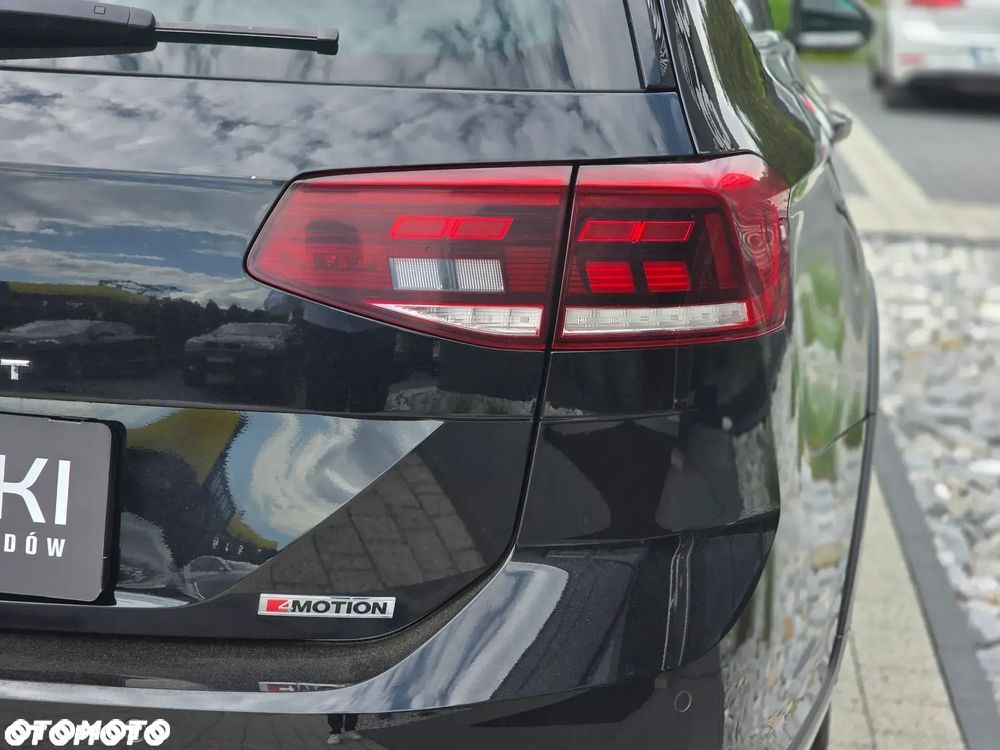 Volkswagen Passat 2.0 TSI BMT 4Mot Highline DSG - 34