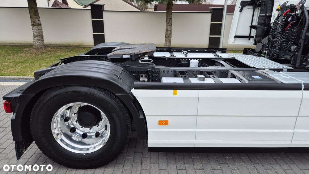 Volvo ///FH///500///2022///1 TURBINA ///JEDYNE 183 TYŚ KM/// GLOBETROTTER///XXL/// KLIMATYZACJA POSTOJOWA/// ZABUDOWY MIĘDZYOSIOWE/// ALUMINIOWE FELGI///FULL LED/// VIRTUAL COCPIT///PEDANTYCZNY  STAN///JAK NOWY - 18