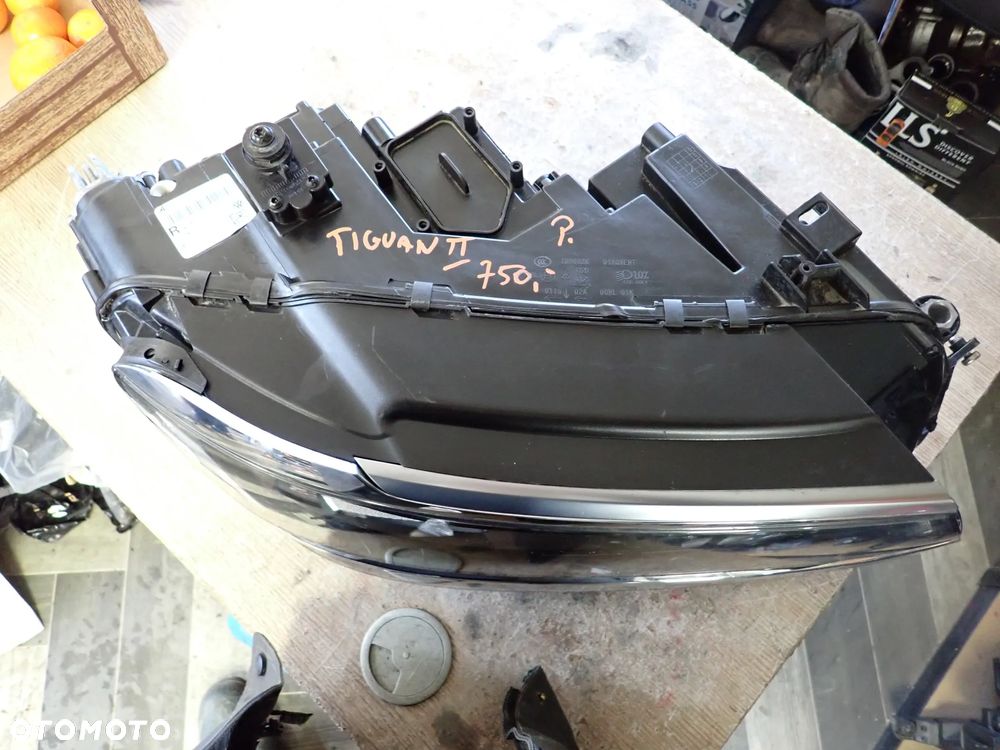 VOLKSWAGEN TIGUAN 5NA LAMPA PRAWY PRZÓD EUROPA 5NB941082D - 3