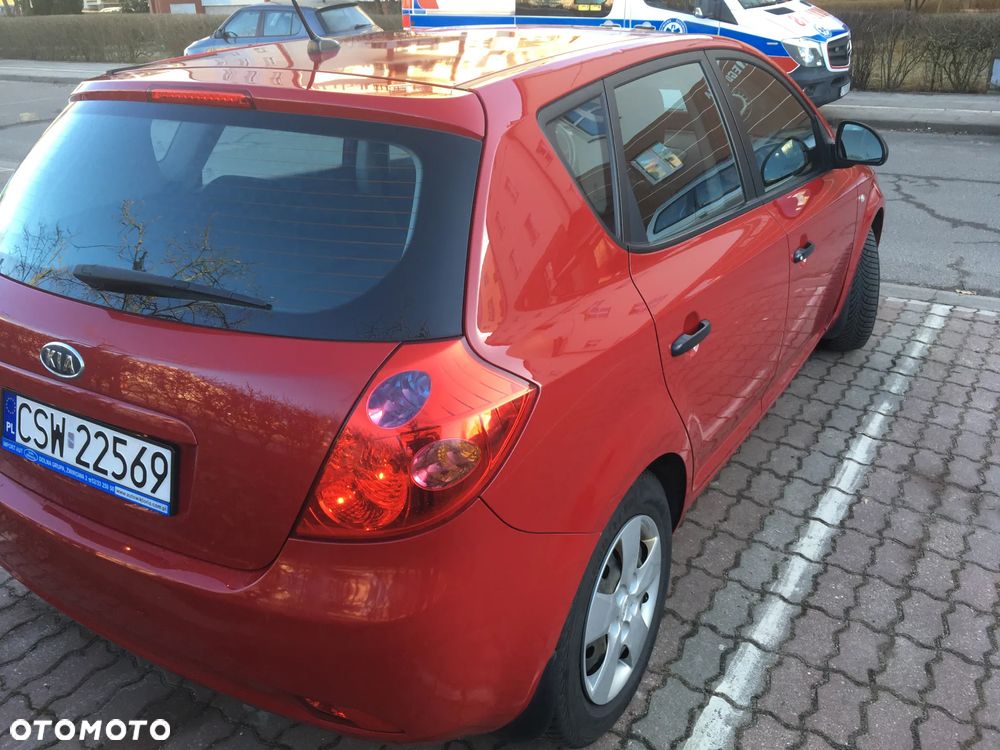 Kia Ceed - 5
