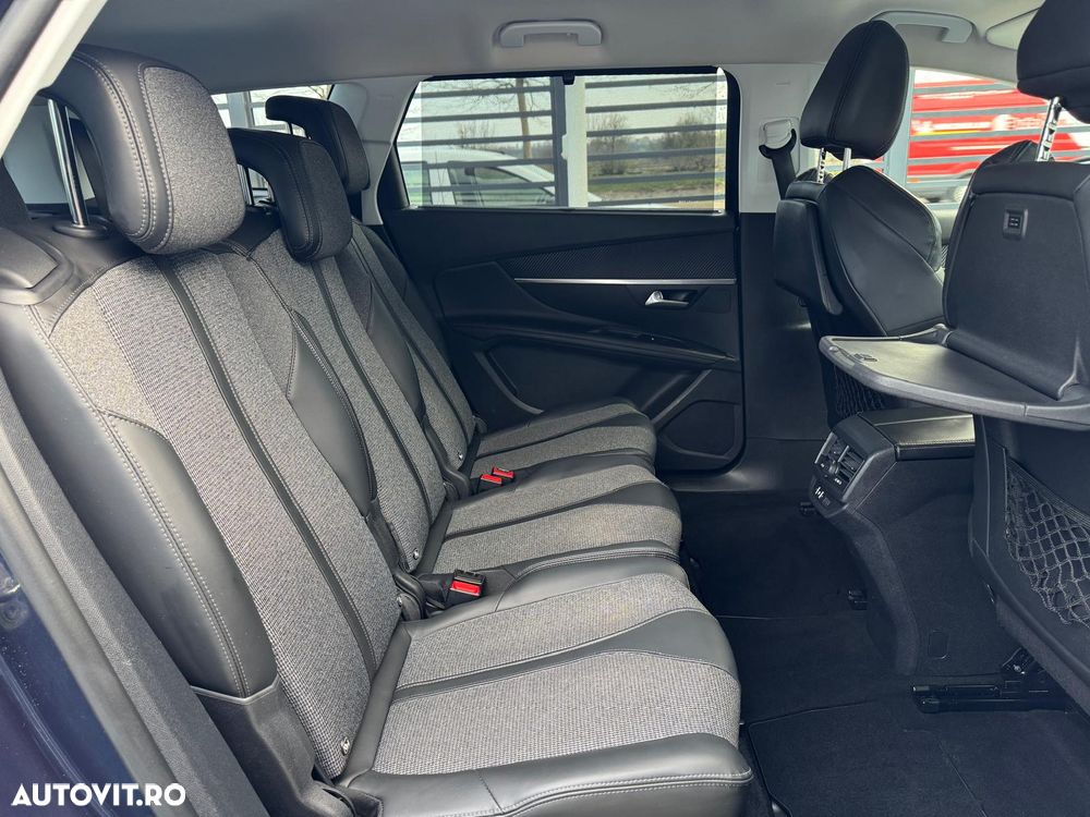 Peugeot 5008 PureTech 130 Allure - 17