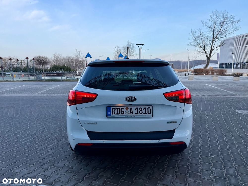 Kia Ceed - 15