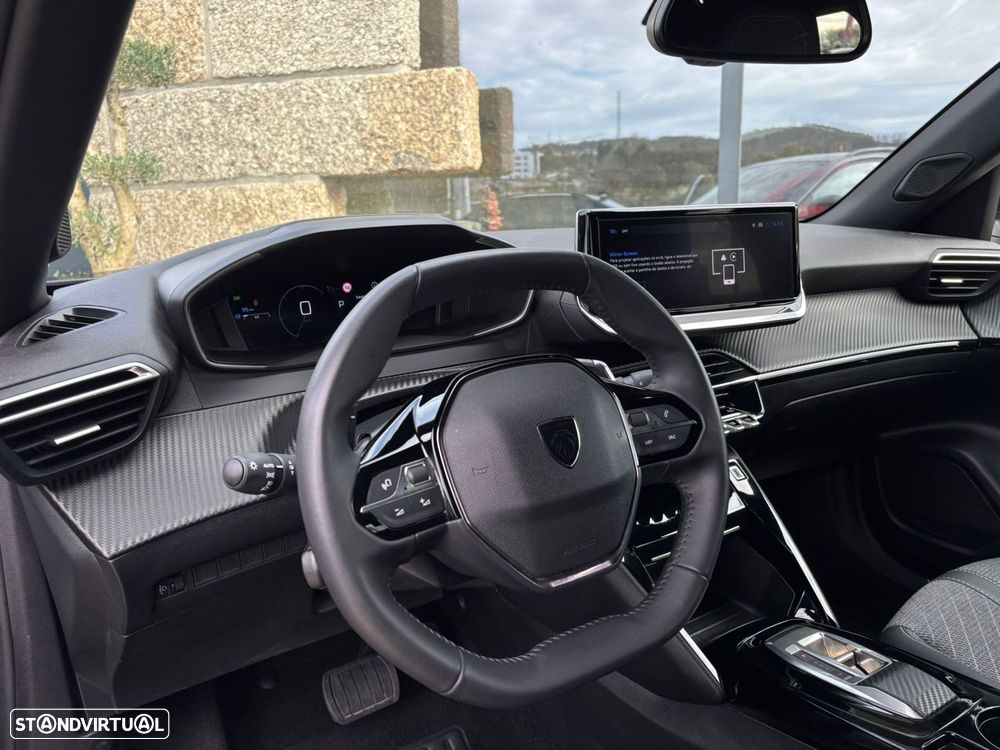 Peugeot 2008 - 6
