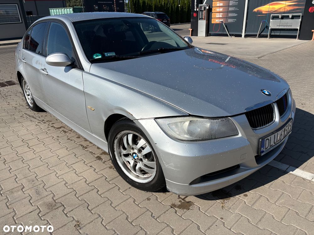 BMW Seria 3 320i - 2