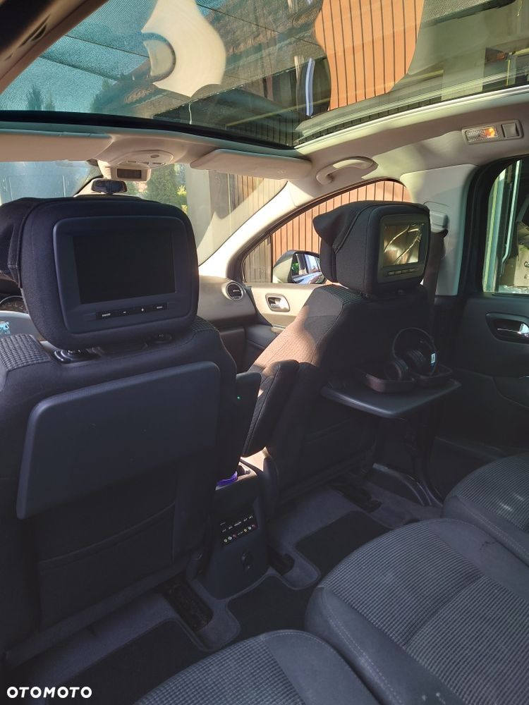 Peugeot 5008 - 5